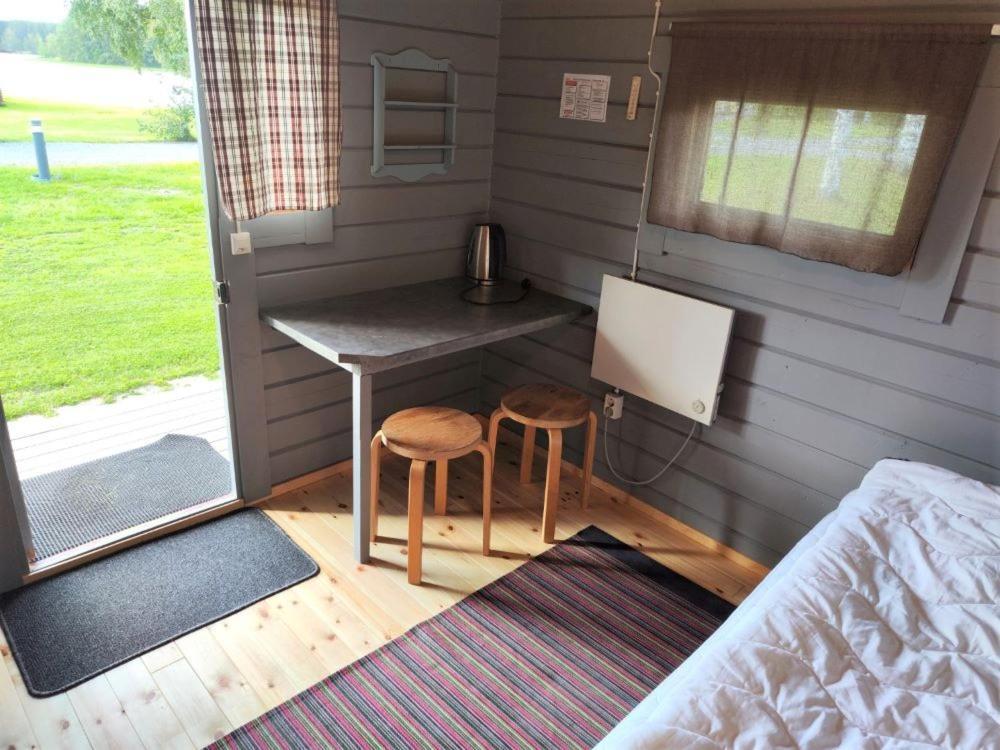 Hotel Tastulan Lomakylae à Kaustinen Extérieur photo
