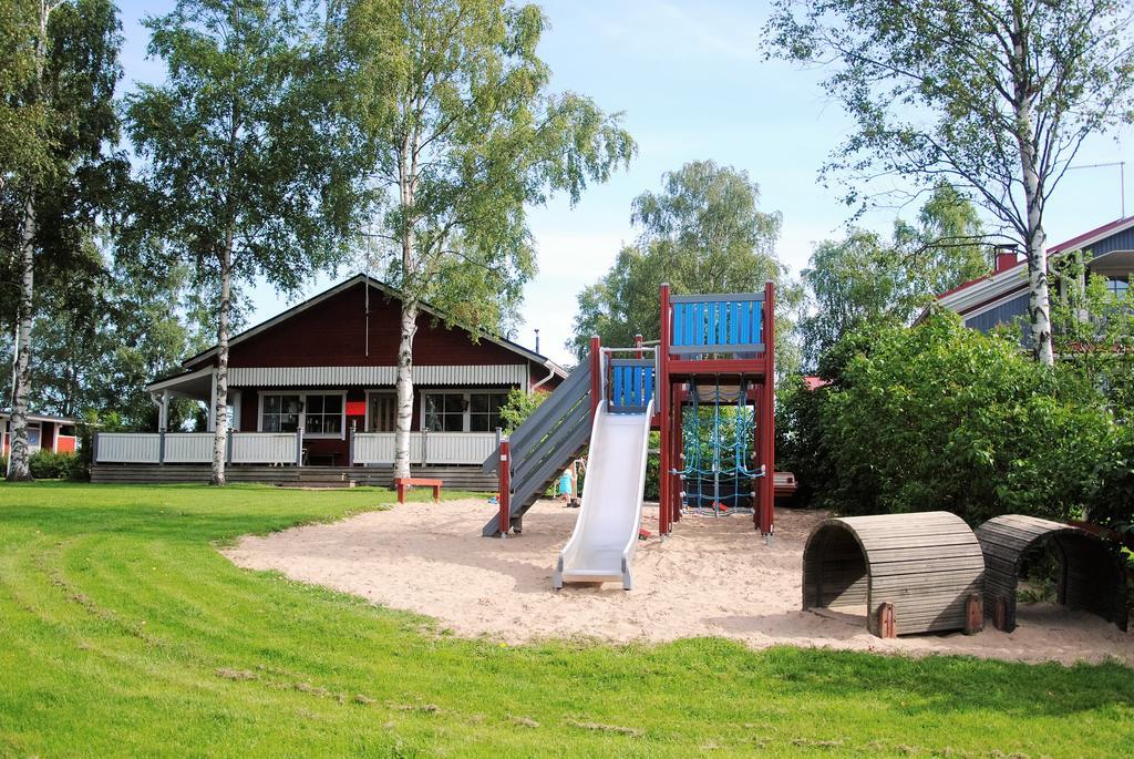 Hotel Tastulan Lomakylae à Kaustinen Extérieur photo