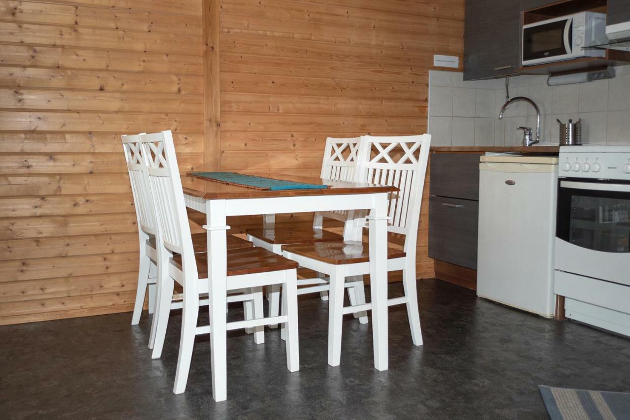Hotel Tastulan Lomakylae à Kaustinen Extérieur photo